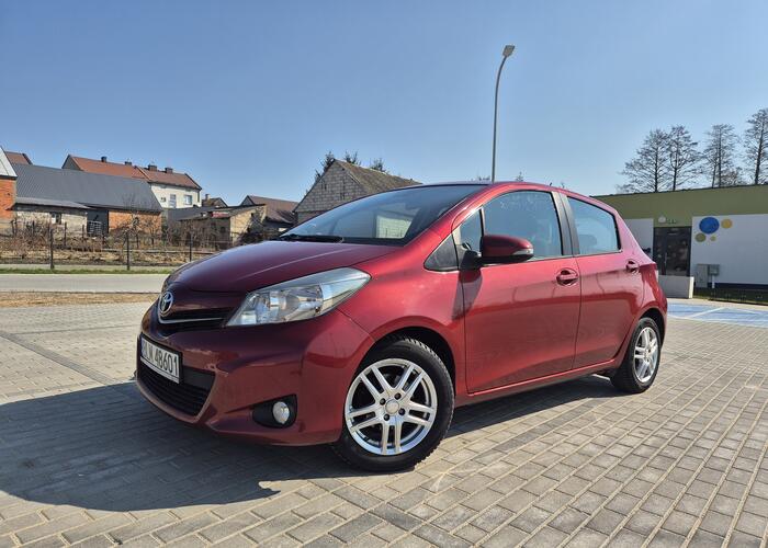 Grajewo ogłoszenia: Sprzedam TOYOTE Yaris III z 2012r z przebiegiem 147600km z...